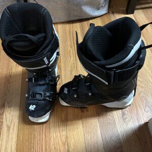 K2 Women's Ski boots